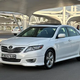 Toyota Camry 2011