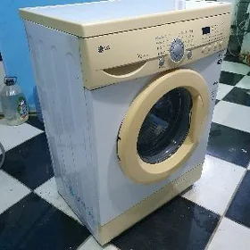 LG Stralny Mashyn