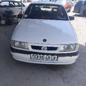 Opel Vectra 1989