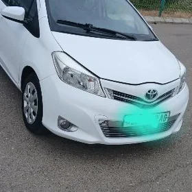 Toyota Yaris 2016