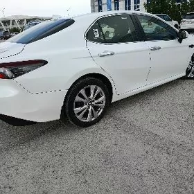 Toyota Camry 2023