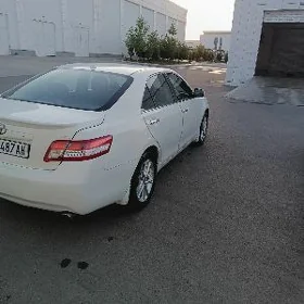 Toyota Camry 2011