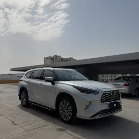 Toyota Highlander 2022
