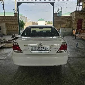 Toyota Camry 2004