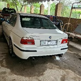 BMW E39 1999