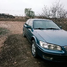 Toyota Camry 2001