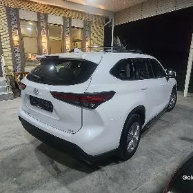Toyota Highlander 2020