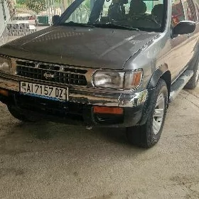 Nissan Pathfinder 1998