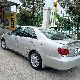 Toyota Camry 2005