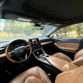 Toyota Avalon 2019