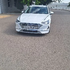 Hyundai Sonata 2021