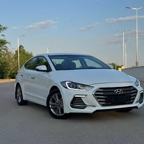 Hyundai Elantra 2018