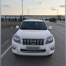 Toyota Land Cruiser Prado 2010