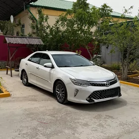 Toyota Camry 2014
