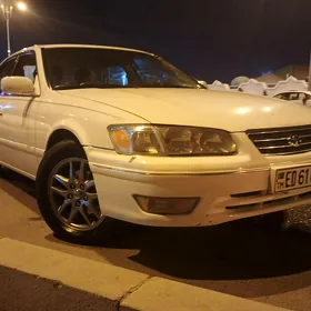 Toyota Camry 2000