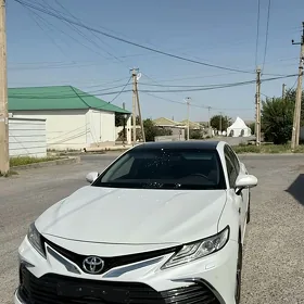 Toyota Camry 2020
