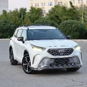 Toyota Highlander 2021