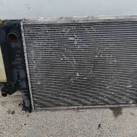е34 radiator