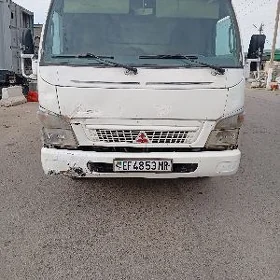 Mitsubishi Canter 2004