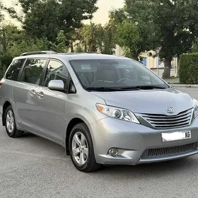 Toyota Sienna 2013
