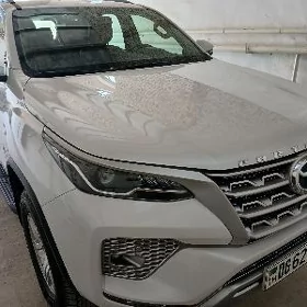 Toyota Fortuner 2025