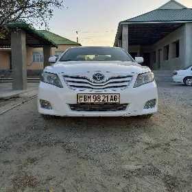 Toyota Camry 2010