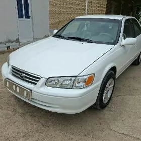Toyota Camry 2000