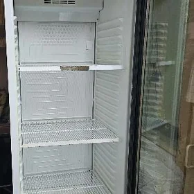 витрина холодильник