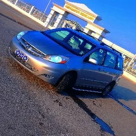 Toyota Sienna 2009
