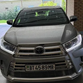 Toyota Highlander 2017