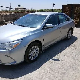Toyota Camry 2017