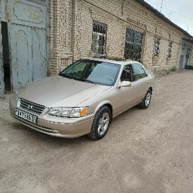 Toyota Camry 1999