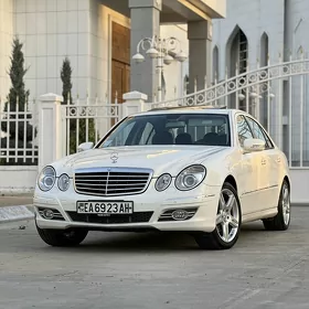 Mercedes-Benz E320 2004