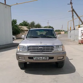 Toyota Land Cruiser 2000