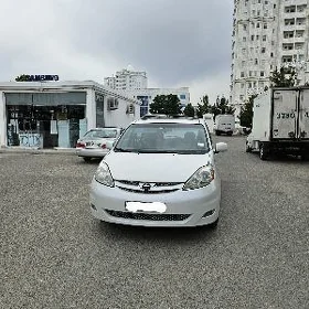Toyota Sienna 2008