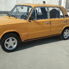 Lada 2104 1984