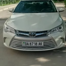 Toyota Camry 2016