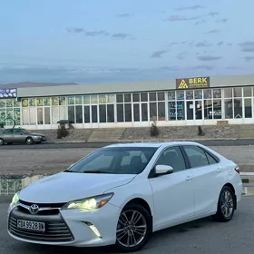 Toyota Camry 2015
