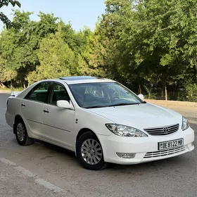 Toyota Camry 2004