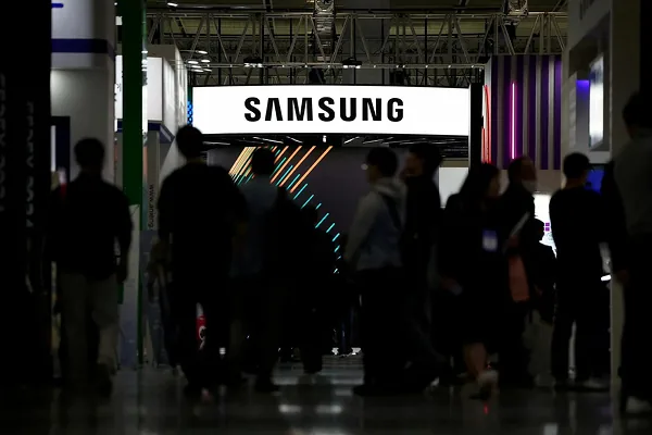 Samsung kompaniýasynyň paýnamalary uly bir iş taşlaýşyň öňi alnandan soň 8,5% ýokarlandy