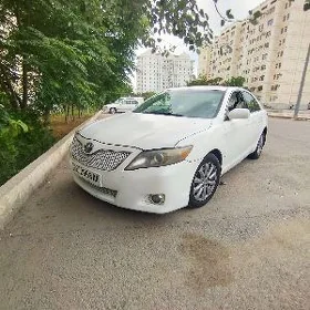 Toyota Camry 2011