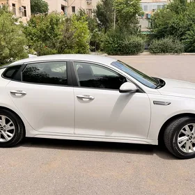 Kia Optima 2019