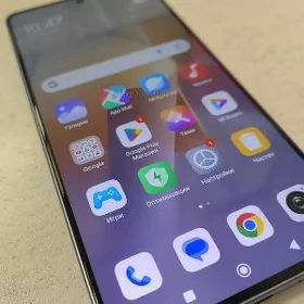 Redmi not 13.    8/256
