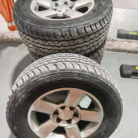 диски с покрышками r18