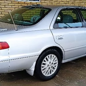 Toyota Camry 2000