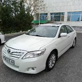 Toyota Camry 2010
