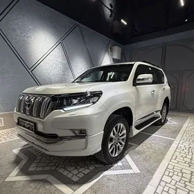 Toyota Land Cruiser Prado 2022