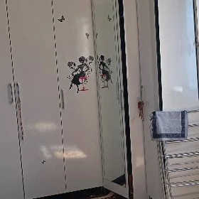 şkaf