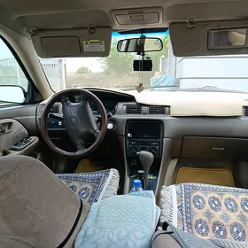 Toyota Camry 1999