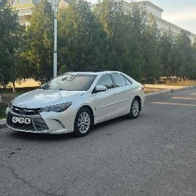 Toyota Camry 2015
